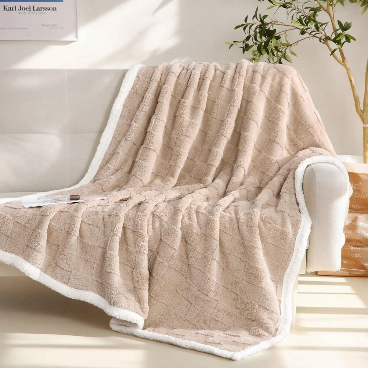 Snuffly® Sherpa Flannel Throw Blanket