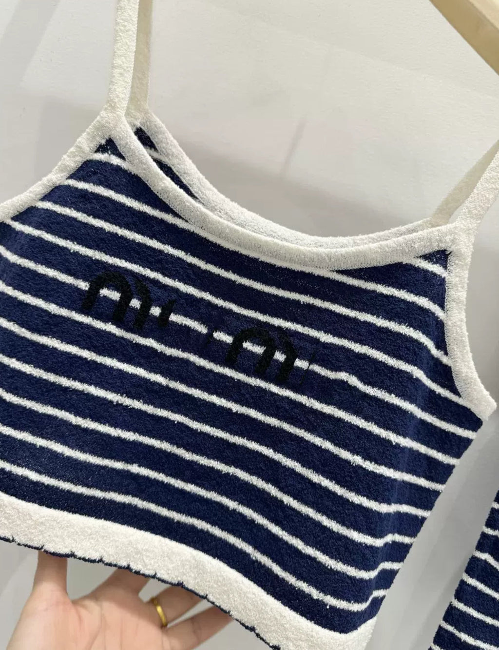 Miue set stripes