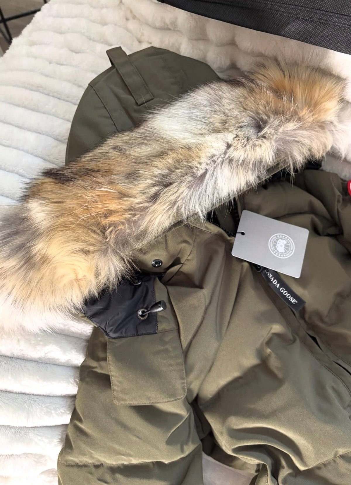 SNATCHABLE COAT OLIVE