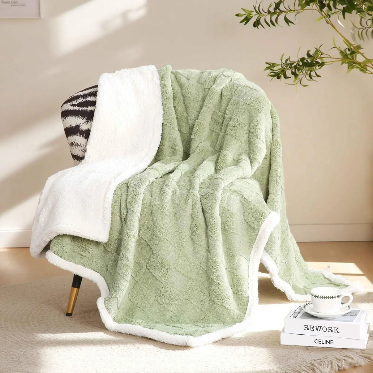 Snuffly® Sherpa Flannel Throw Blanket