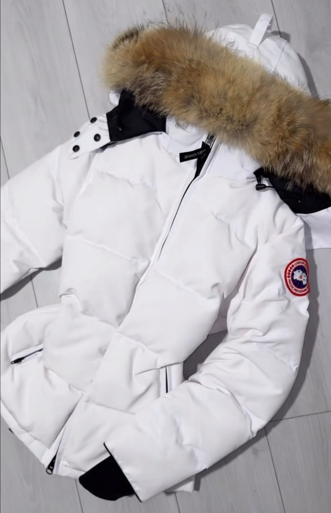 SNATCHABLE COAT WHITE
