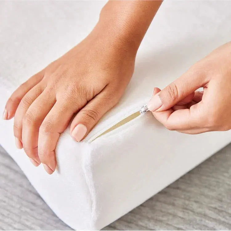 Snuffly® Contour Memory Foam Pillow